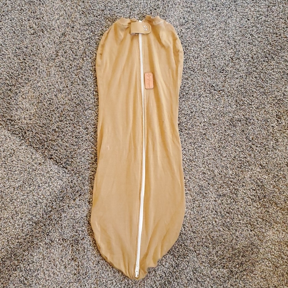 Baby swaddle